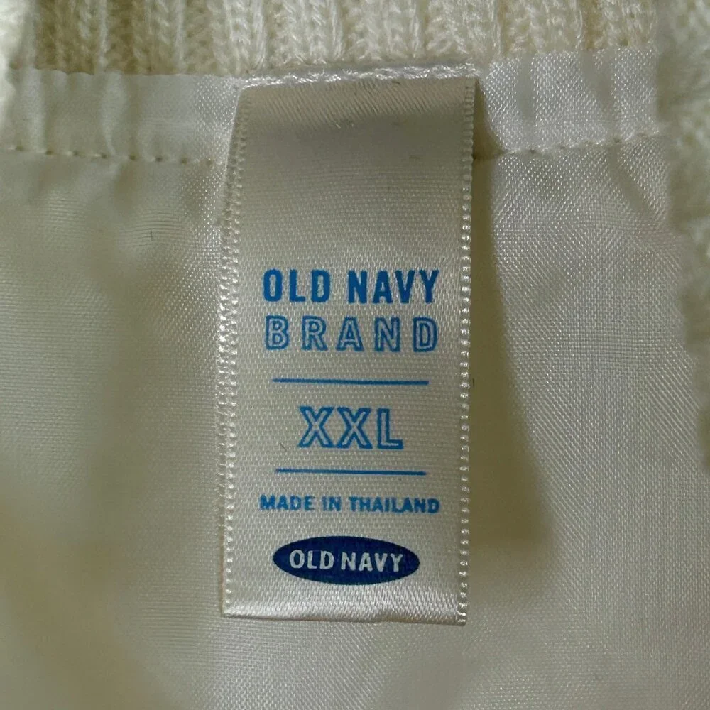 Old Navy Faux Fur Girls Vest White Furry Fuzzy Cozy Size XXL Fits a Small Woman